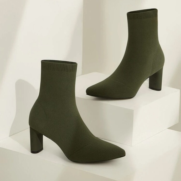 Shoes - Green Sock Booties